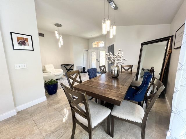 31244 CRESTMONT COURT, Wesley Chapel, FL 33543