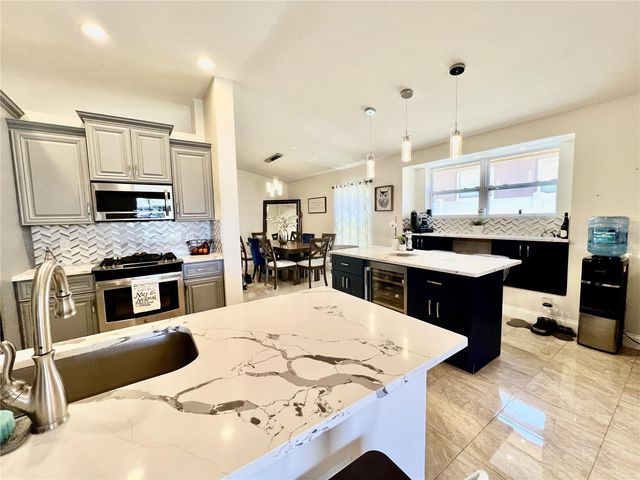 31244 CRESTMONT COURT, Wesley Chapel, FL 33543