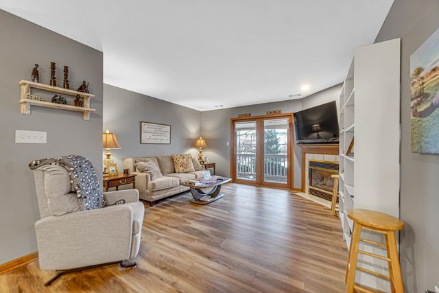 9320 Spring Creek Drive 3, Highland, IN 46322