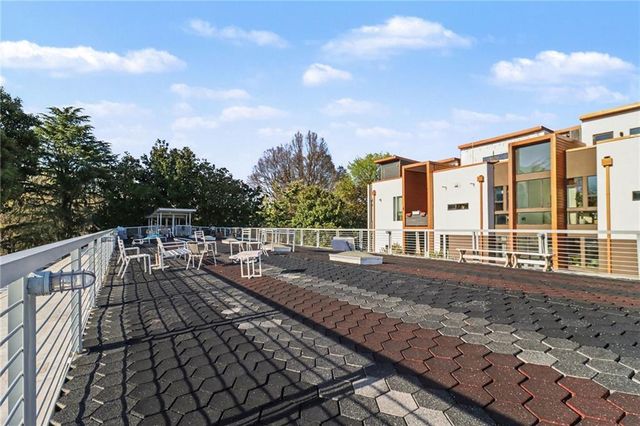 964 Dekalb Avenue NE 106, Atlanta, GA 30307