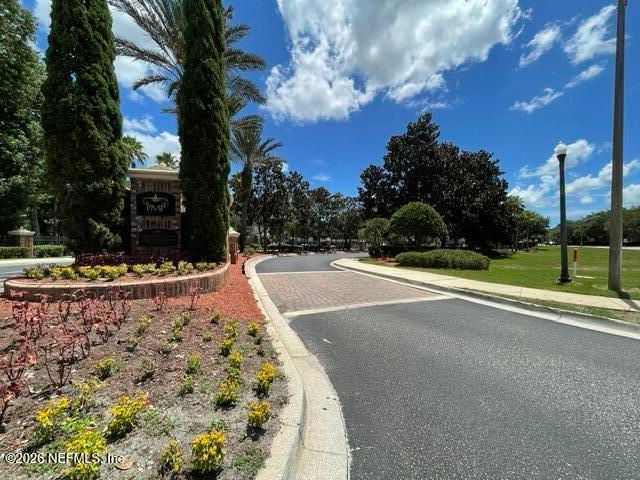 7801 POINT MEADOWS Drive 8307, Jacksonville, FL 32256