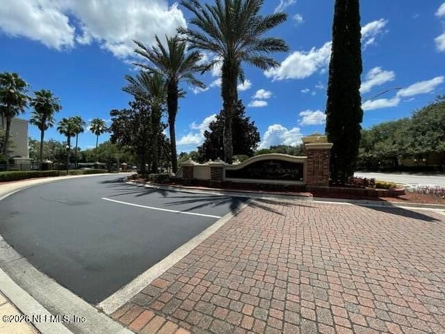 7801 POINT MEADOWS Drive 8307, Jacksonville, FL 32256