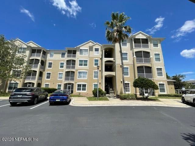 7801 POINT MEADOWS Drive 8307, Jacksonville, FL 32256