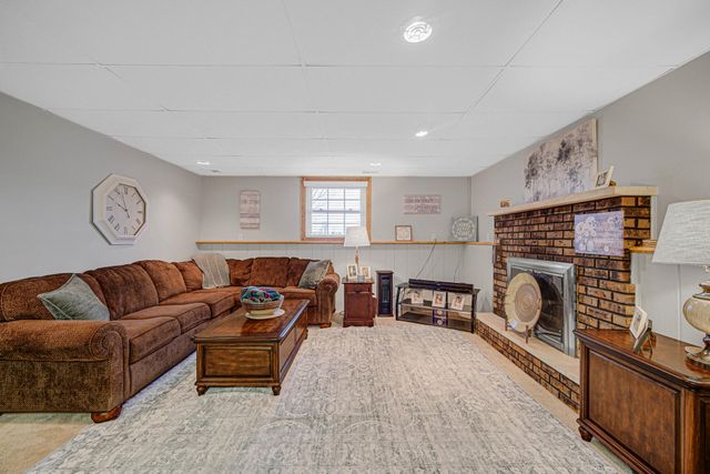 539 Wayne Street, Hobart, IN 46342