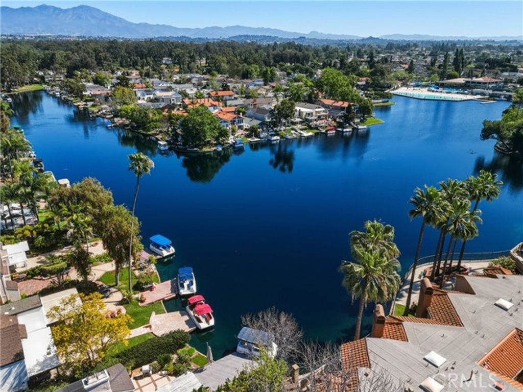 24210 Jasper Lake 52, Lake Forest (el Toro), CA 92630