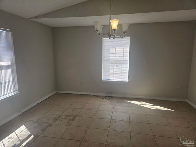 1760 W Strong St, Pensacola, FL 32501