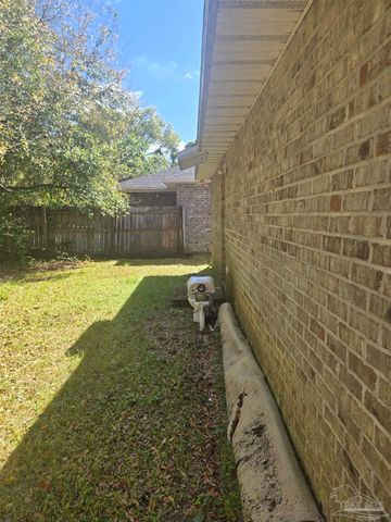 1760 W Strong St, Pensacola, FL 32501