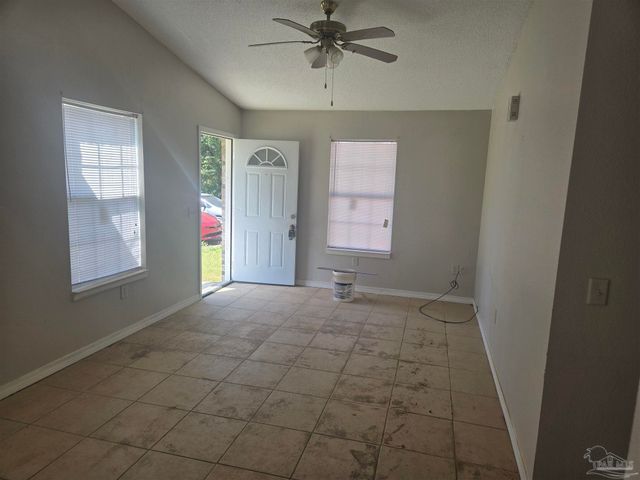 1760 W Strong St, Pensacola, FL 32501