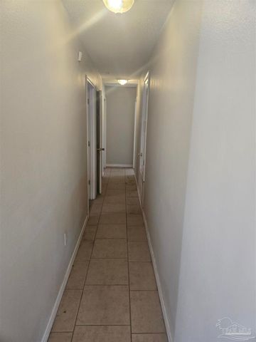 1760 W Strong St, Pensacola, FL 32501