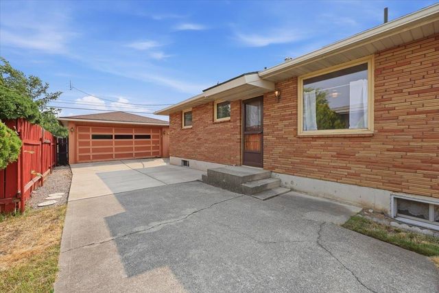 530 E Rockwell Ave, Spokane, WA 99207