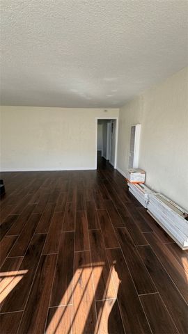1041 W Reeve Street, Compton, CA 90220