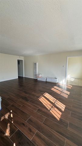 1041 W Reeve Street, Compton, CA 90220