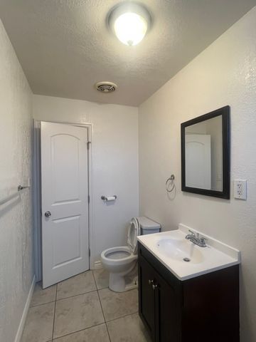 1041 W Reeve Street, Compton, CA 90220