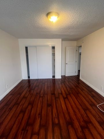 1041 W Reeve Street, Compton, CA 90220