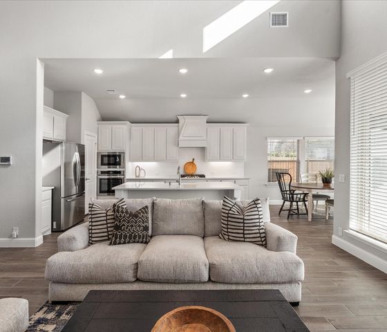 111 Kingfisher Lane, Aledo, TX 76008