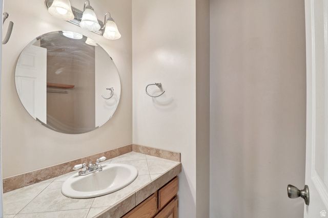 2122 W 5600 S, Roy, UT 84067