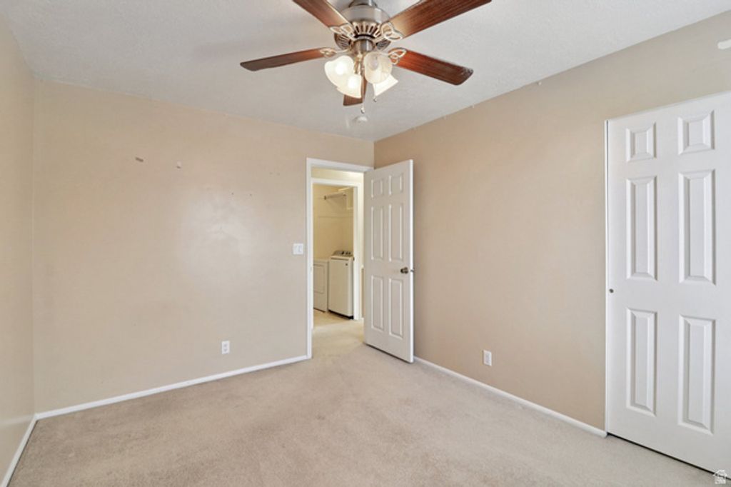 Image 30 of property listing at 2122 W 5600 S, Roy, UT 84067