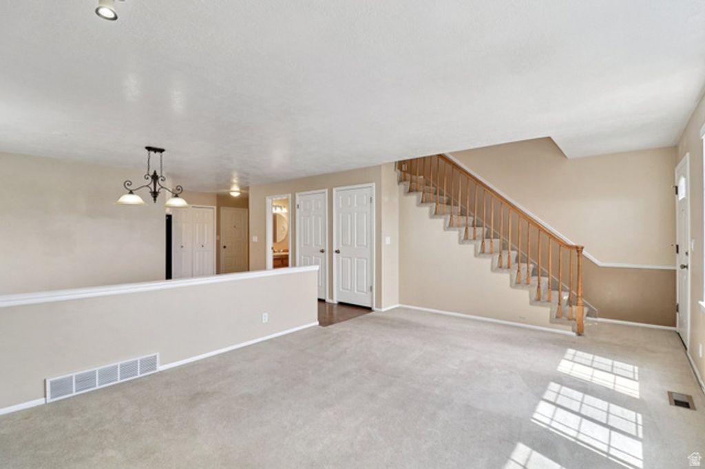 Image 54 of property listing at 2122 W 5600 S, Roy, UT 84067