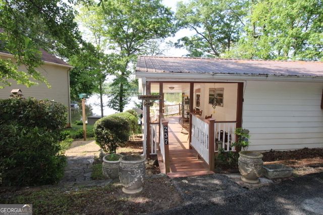 237 Weavers Lake Front Road, Jackson, GA 30233