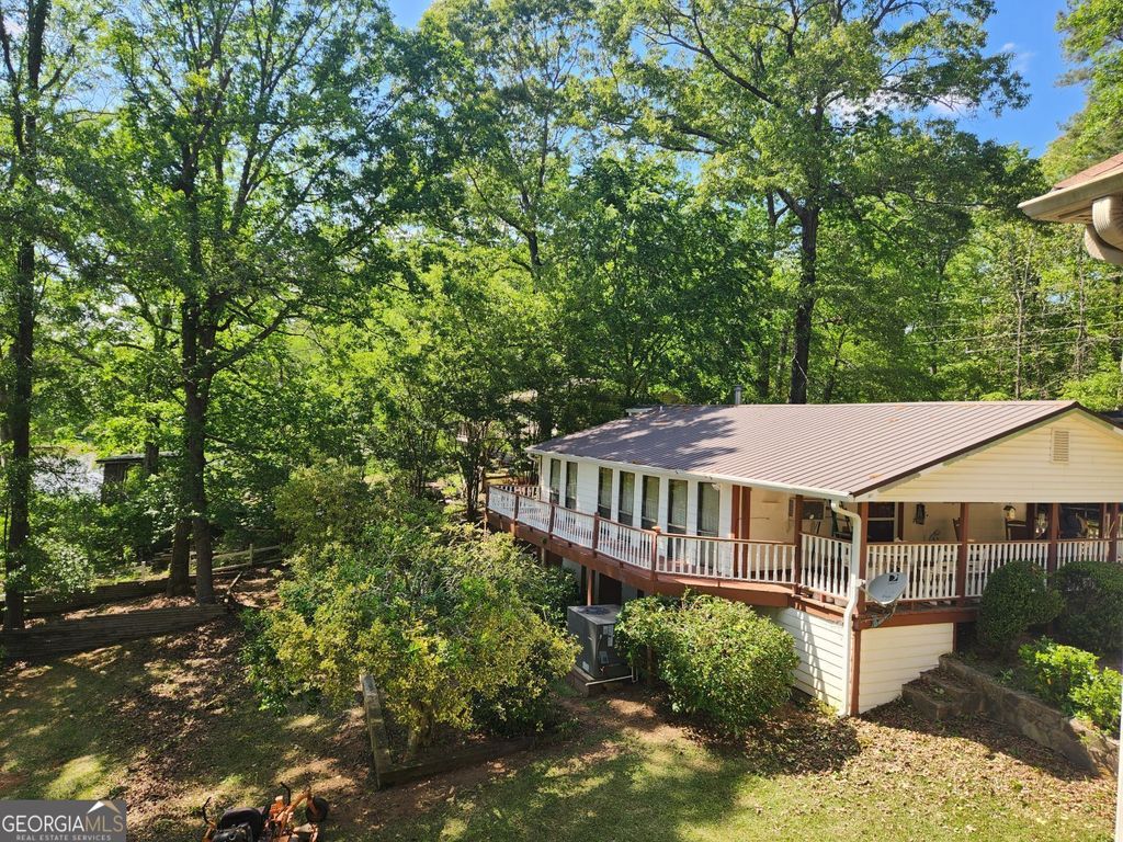 237 Weavers Lake Front Road, Jackson, GA 30233