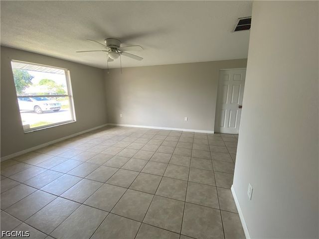11310 Linda Loma DR, Fort Myers, FL 33908