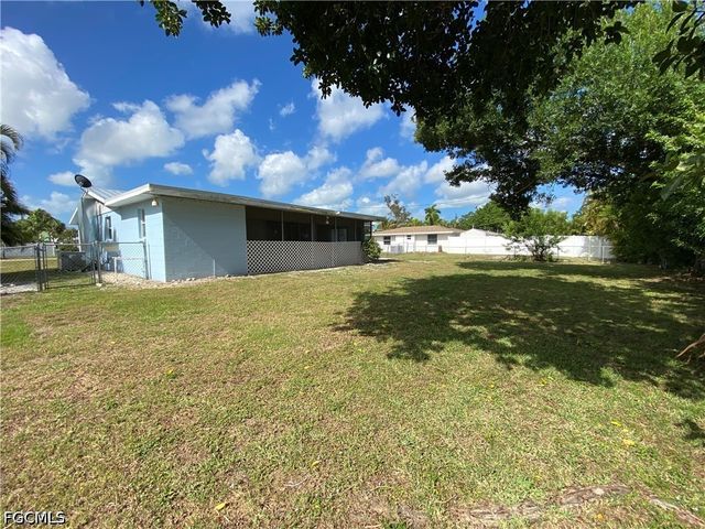 11310 Linda Loma DR, Fort Myers, FL 33908