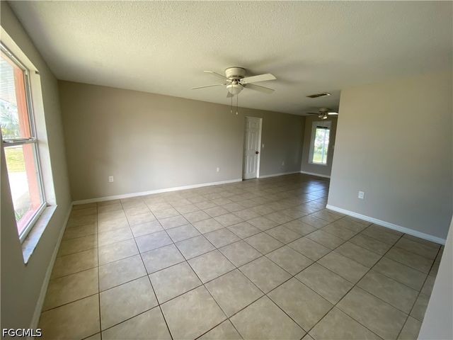 11310 Linda Loma DR, Fort Myers, FL 33908