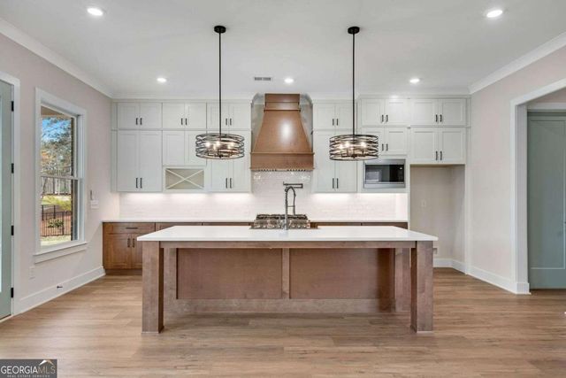 402 Manchester Lane, Villa Rica, GA 30180