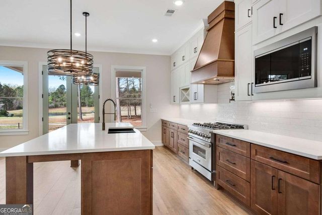 402 Manchester Lane, Villa Rica, GA 30180