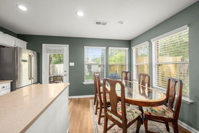 166 Fairwind Trail Drive, Conroe, TX 77385