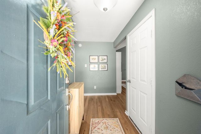 166 Fairwind Trail Drive, Conroe, TX 77385