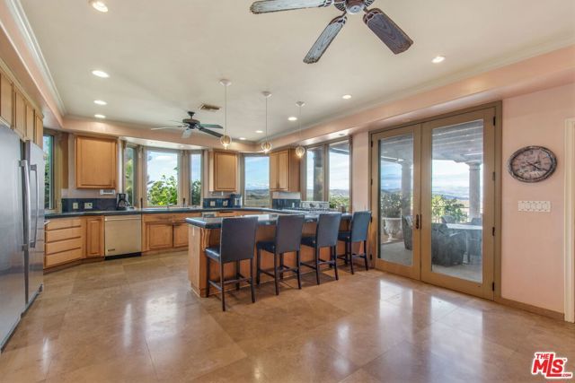 24485 Park Granada, Calabasas, CA 91302