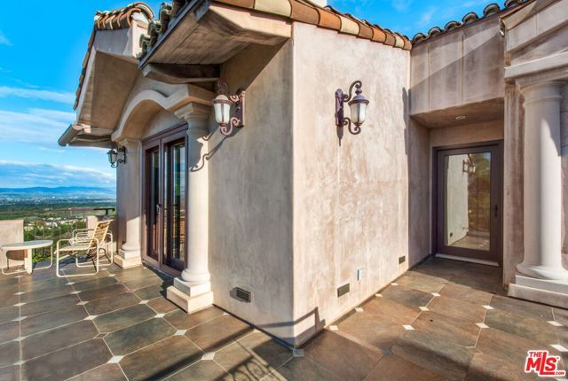 24485 Park Granada, Calabasas, CA 91302