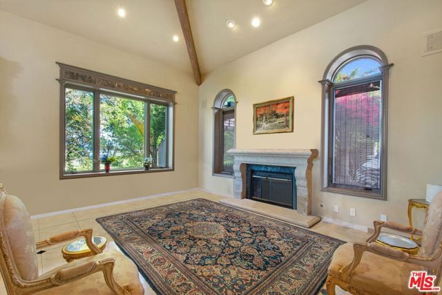 24485 Park Granada, Calabasas, CA 91302