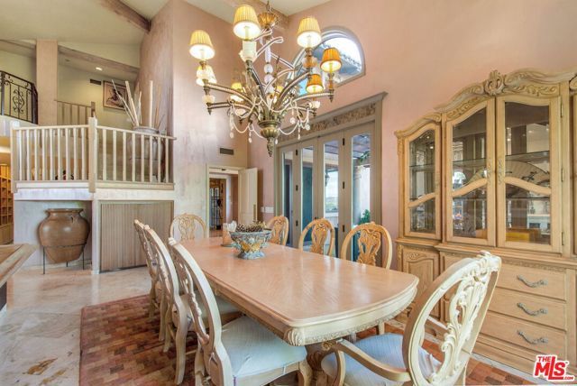 24485 Park Granada, Calabasas, CA 91302