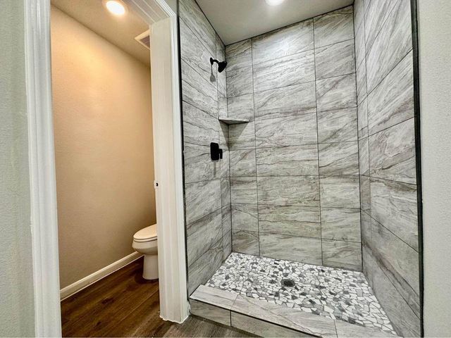 4302 Hirsch Road B, Houston, TX 77026