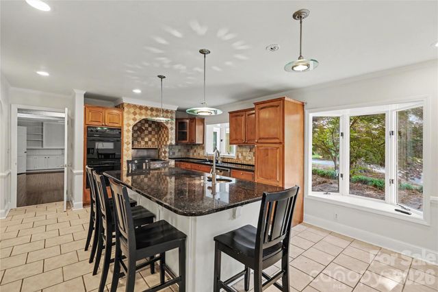 930 Scotch Drive, Gastonia, NC 28054