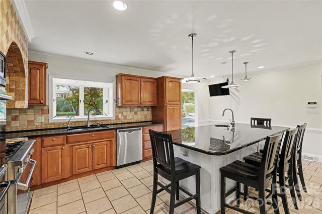 930 Scotch Drive, Gastonia, NC 28054