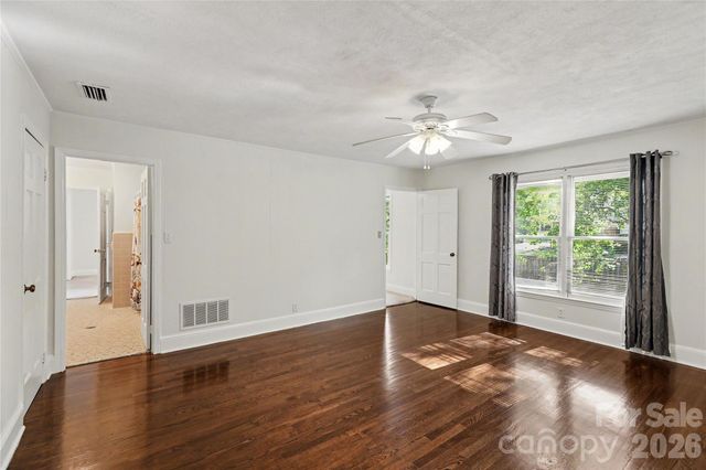 930 Scotch Drive, Gastonia, NC 28054