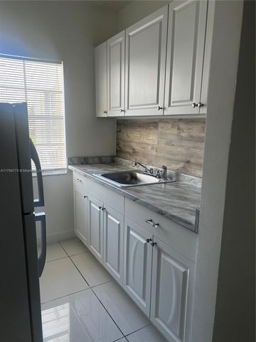 1608 Drexel Avenue 18, Miami Beach, FL 33139