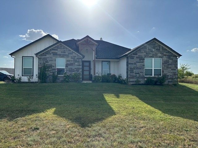 351 Mesa Ridge, Decatur, TX 76234