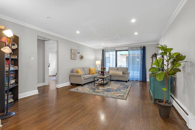 6870 N Northwest Highway 2F, Chicago, IL 60631