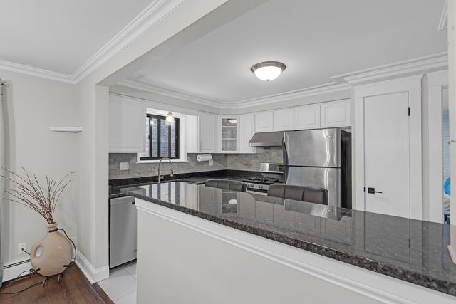 6870 N Northwest Highway 2F, Chicago, IL 60631