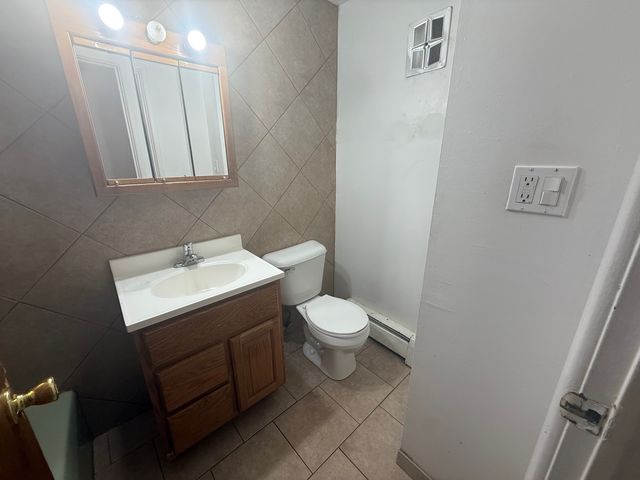 9575 Maple Drive GS, Rosemont, IL 60018