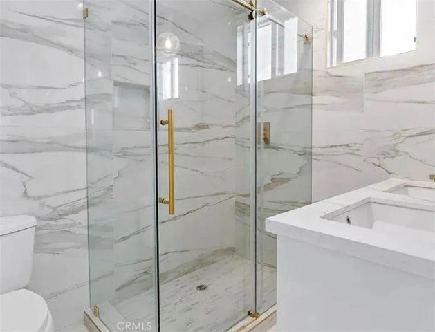 6417 Lexington Avenue, Los Angeles, CA 90038