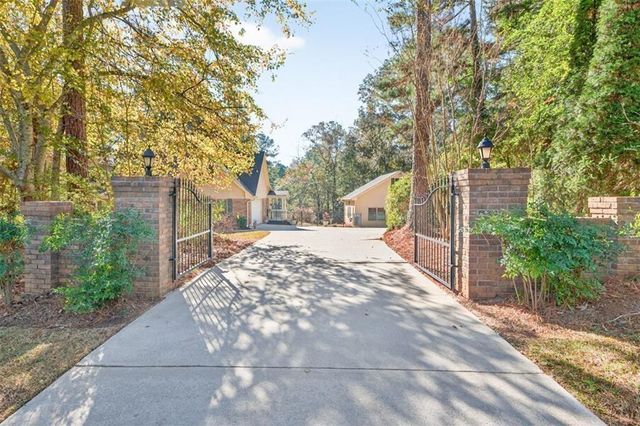 2150 Oglesby Bridge SW Road, Conyers, GA 30094