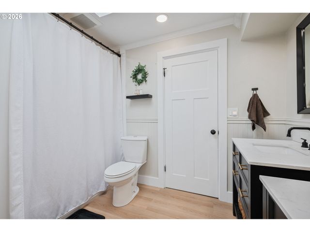 2808 LILAC St, Longview, WA 98632