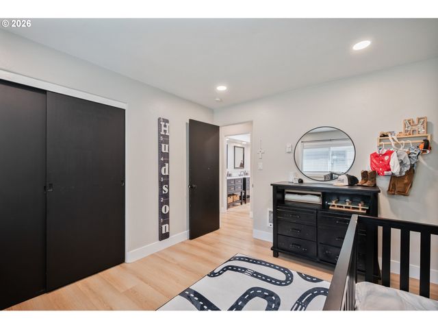 2808 LILAC St, Longview, WA 98632