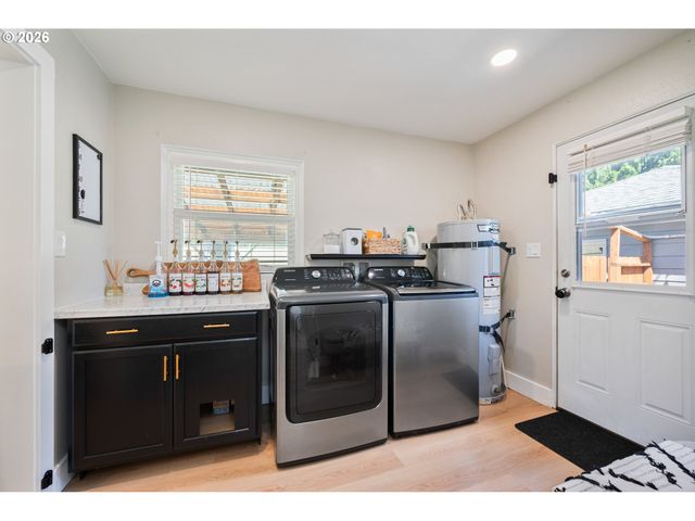 2808 LILAC St, Longview, WA 98632