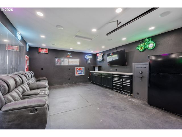 2808 LILAC St, Longview, WA 98632